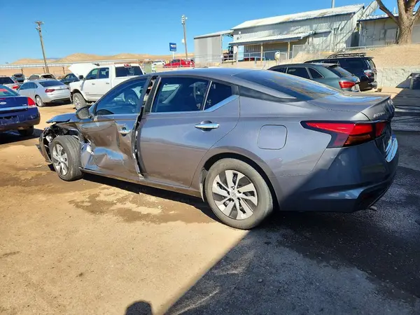 1N4BL4BV3RN351443 2024 NISSAN ALTIMA - Image 2