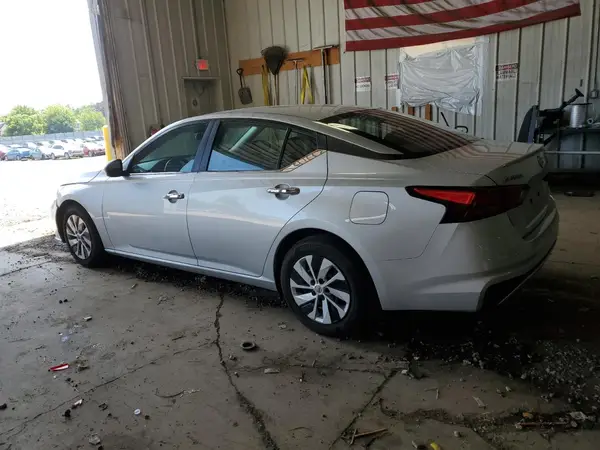 1N4BL4BV3RN375936 2024 NISSAN ALTIMA - Image 2