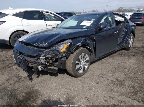 1N4BL4BV3RN402441 2024 NISSAN ALTIMA - Image 2