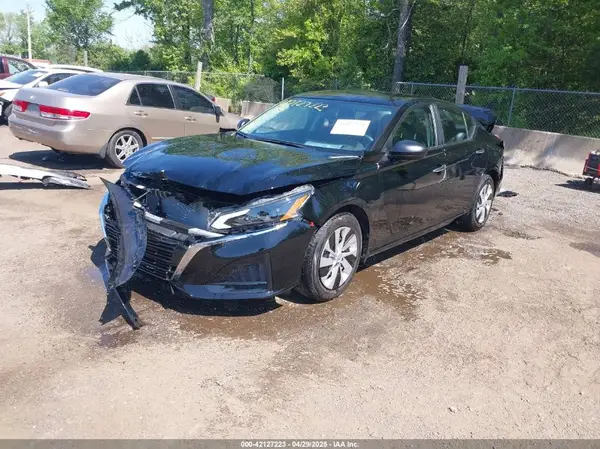 1N4BL4BV3RN404075 2024 NISSAN ALTIMA - Image 2