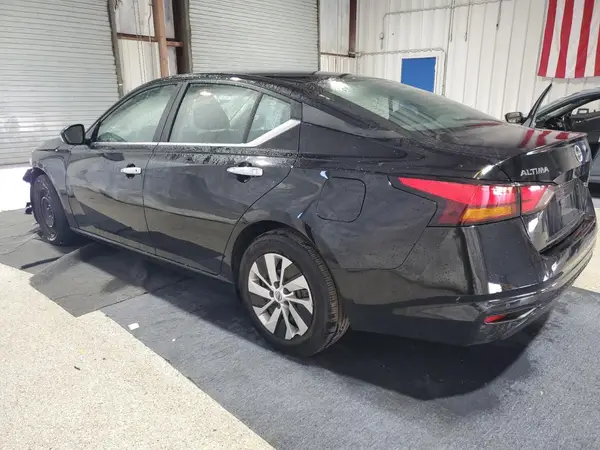 1N4BL4BV3RN420177 2024 NISSAN ALTIMA - Image 2