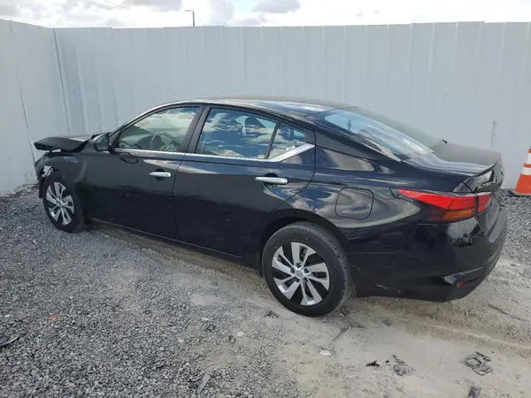 1N4BL4BV3RN427775 2024 NISSAN ALTIMA - Image 2