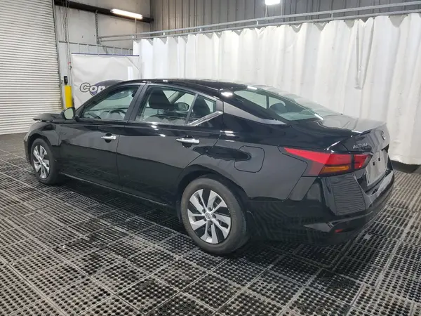 1N4BL4BV3RN437058 2024 NISSAN ALTIMA - Image 2
