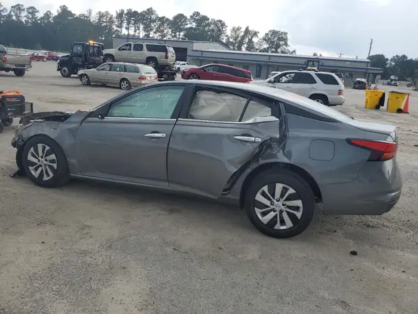 1N4BL4BV3SN358088 2025 NISSAN ALTIMA - Image 2