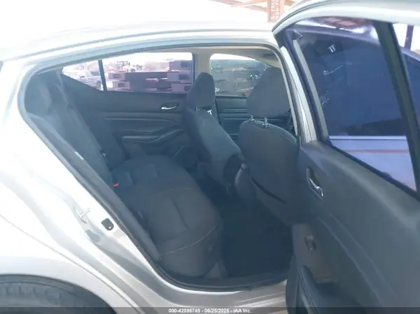 1N4BL4BV4KC105356 2019 NISSAN ALTIMA - Image 8