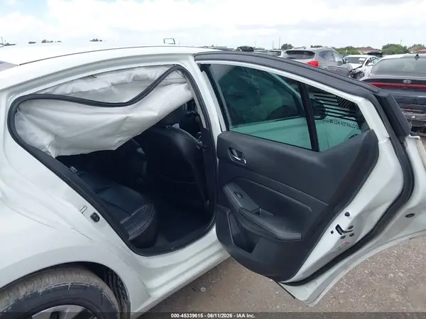 1N4BL4BV4KC105471 2019 NISSAN ALTIMA - Image 8