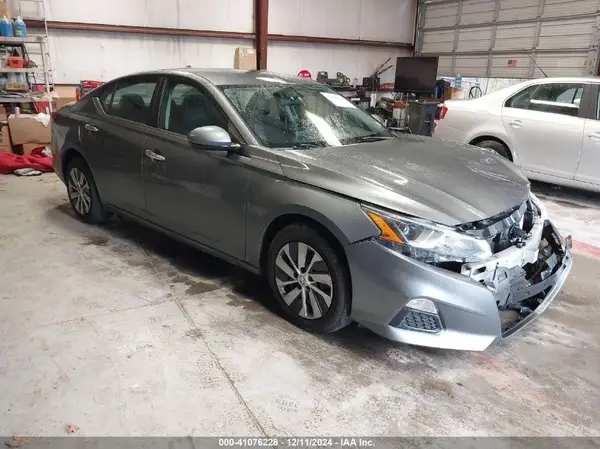 1N4BL4BV4KC120438 2019 NISSAN ALTIMA - Image 1