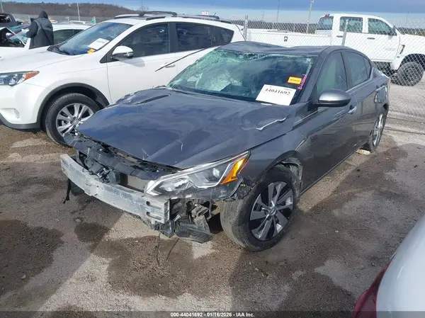 1N4BL4BV4KC142200 2019 NISSAN ALTIMA - Image 2