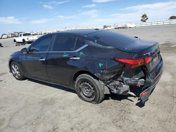 1N4BL4BV4KC144772 2019 NISSAN ALTIMA - Image 2