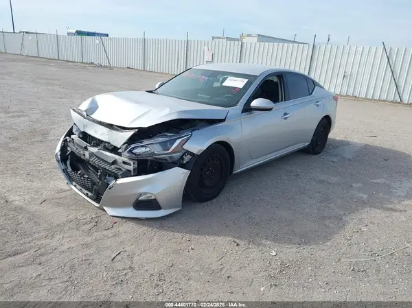 1N4BL4BV4KC166366 2019 NISSAN ALTIMA - Image 2