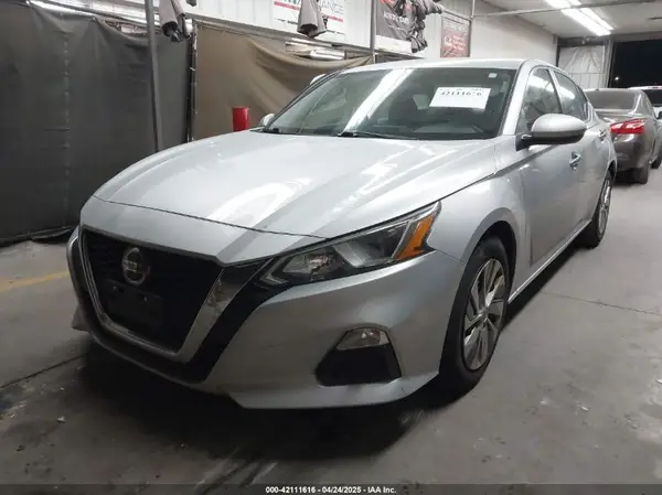 1N4BL4BV4KC196886 2019 NISSAN ALTIMA - Image 2