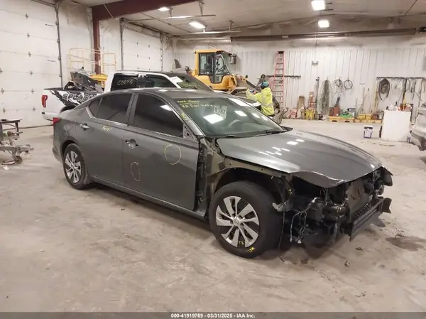 1N4BL4BV4KC246749 2019 NISSAN ALTIMA - Image 1