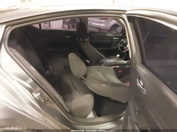 1N4BL4BV4KC246749 2019 NISSAN ALTIMA - Image 8
