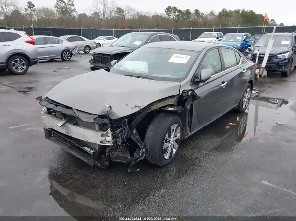1N4BL4BV4LC233369 2020 NISSAN ALTIMA - Image 2