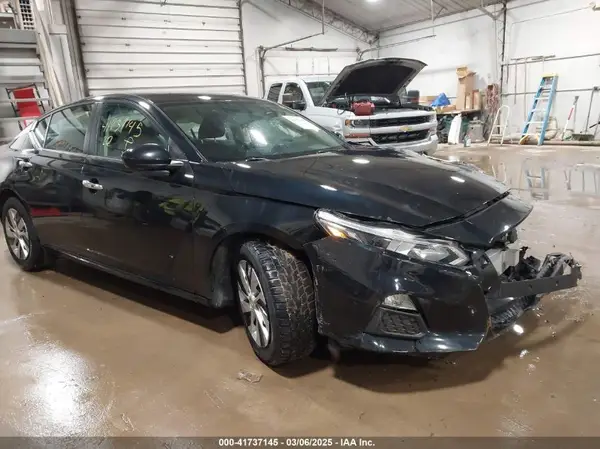 1N4BL4BV4LC266680 2020 NISSAN ALTIMA - Image 1