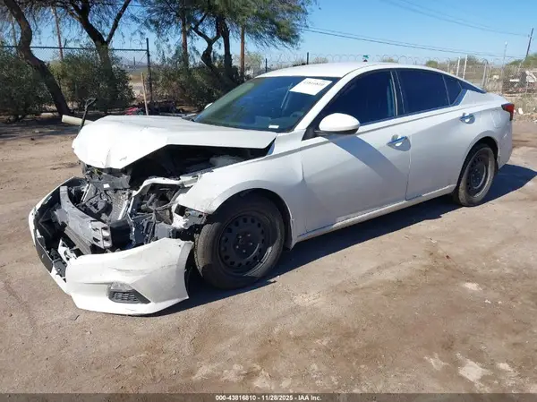 1N4BL4BV4LN312464 2020 NISSAN ALTIMA - Image 2