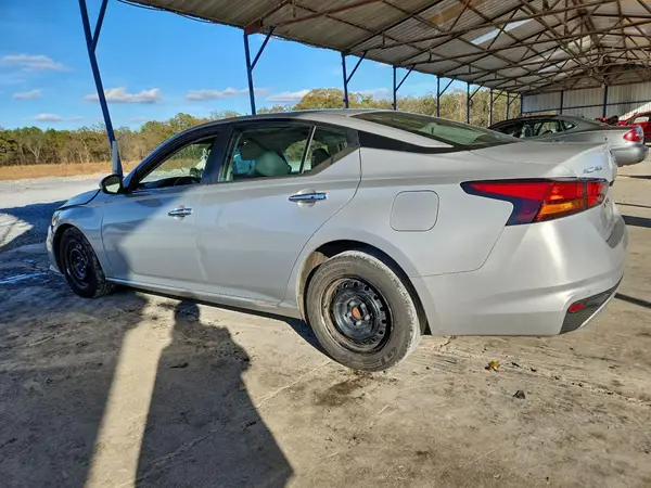 1N4BL4BV4MN317438 2021 NISSAN ALTIMA - Image 2
