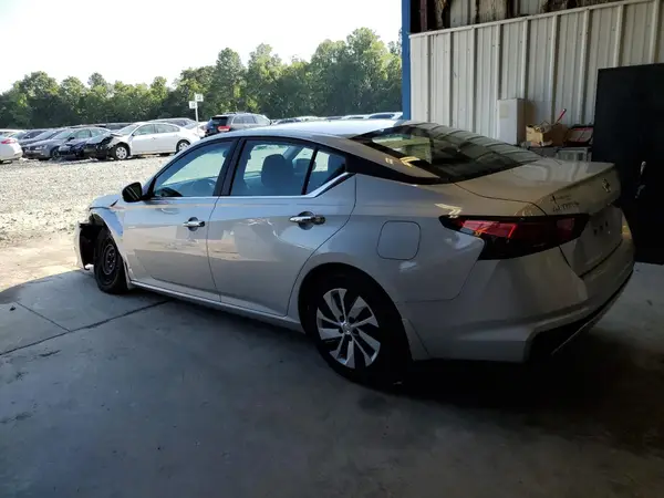 1N4BL4BV4MN352979 2021 NISSAN ALTIMA - Image 2