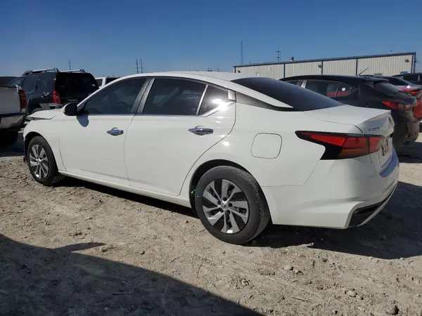 1N4BL4BV4MN373573 2021 NISSAN ALTIMA - Image 2