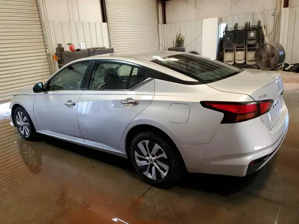1N4BL4BV4MN387683 2021 NISSAN ALTIMA - Image 2