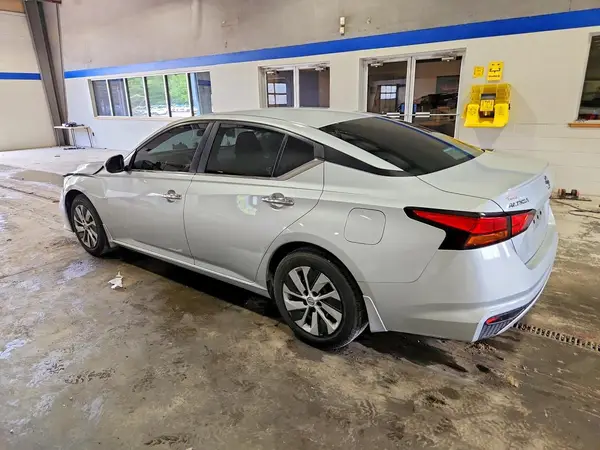 1N4BL4BV4MN398280 2021 NISSAN ALTIMA - Image 2