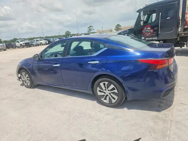 1N4BL4BV4MN398893 2021 NISSAN ALTIMA - Image 2
