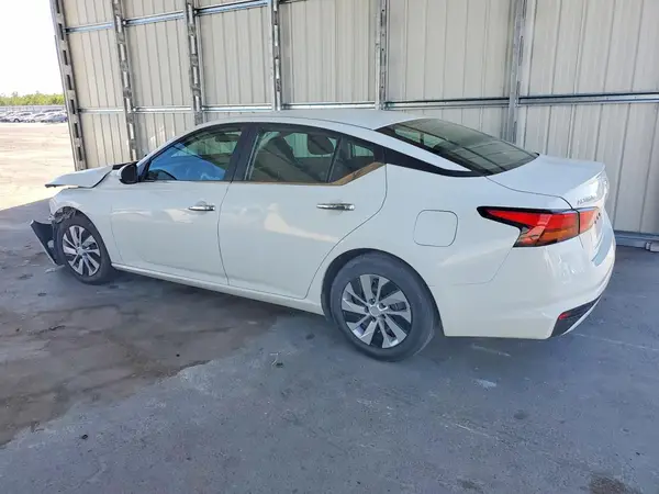 1N4BL4BV4MN417037 2021 NISSAN ALTIMA - Image 2