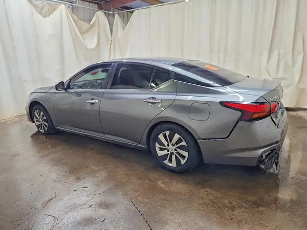 1N4BL4BV4NN346696 2022 NISSAN ALTIMA - Image 2