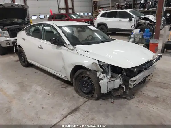 1N4BL4BV4NN349128 2022 NISSAN ALTIMA - Image 1