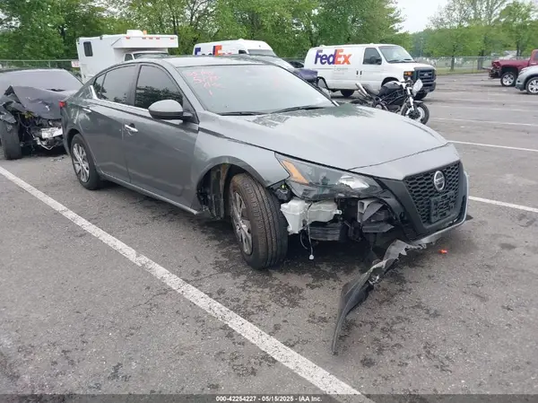 1N4BL4BV4NN351140 2022 NISSAN ALTIMA - Image 1
