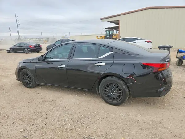 1N4BL4BV4NN353552 2022 NISSAN ALTIMA - Image 2