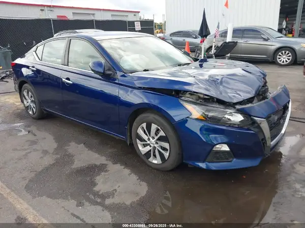 1N4BL4BV4NN362395 2022 NISSAN ALTIMA - Image 1