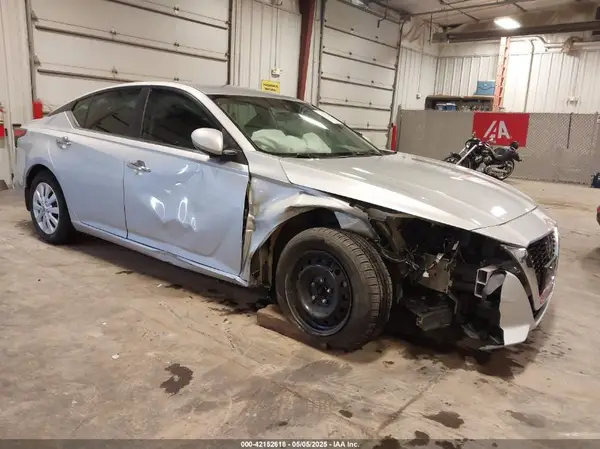 1N4BL4BV4NN373817 2022 NISSAN ALTIMA - Image 1