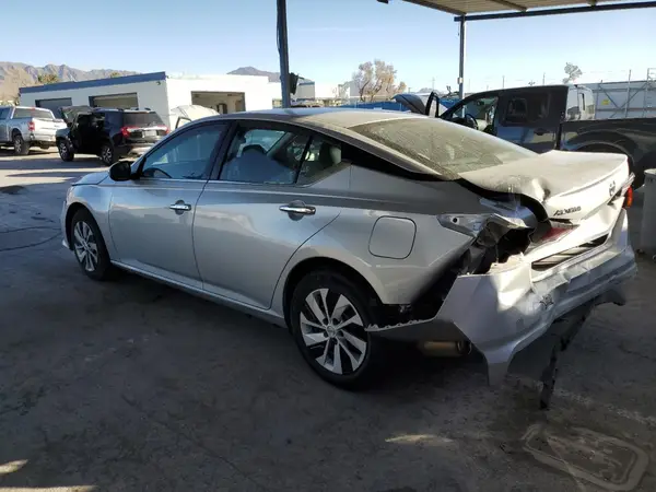 1N4BL4BV4NN389600 2022 NISSAN ALTIMA - Image 2