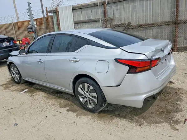 1N4BL4BV4NN410736 2022 NISSAN ALTIMA - Image 2