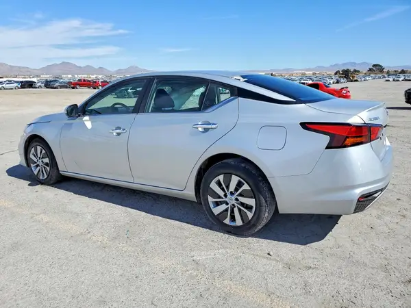 1N4BL4BV4NN420604 2022 NISSAN ALTIMA - Image 2