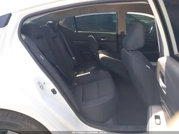 1N4BL4BV4NN424281 2022 NISSAN ALTIMA - Image 8