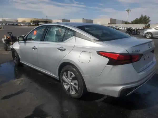 1N4BL4BV4PN337029 2023 NISSAN ALTIMA - Image 2