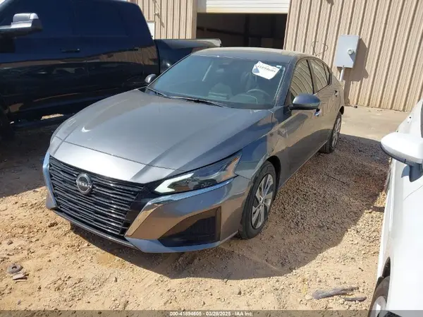 1N4BL4BV4PN342764 2023 NISSAN ALTIMA - Image 2