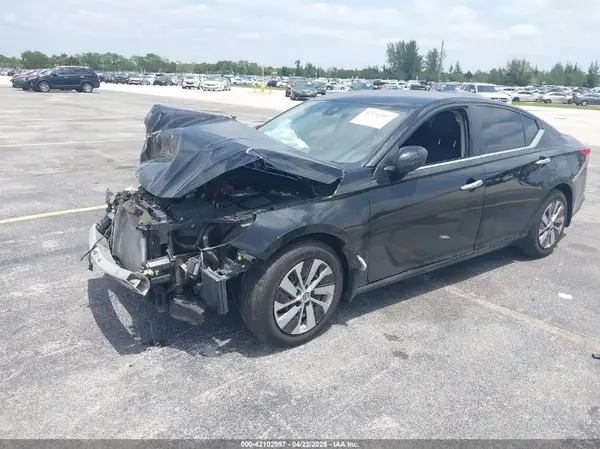 1N4BL4BV4PN354459 2023 NISSAN ALTIMA - Image 2