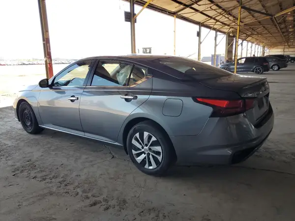 1N4BL4BV4PN355899 2023 NISSAN ALTIMA - Image 2