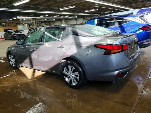 1N4BL4BV4PN386635 2023 NISSAN ALTIMA - Image 2