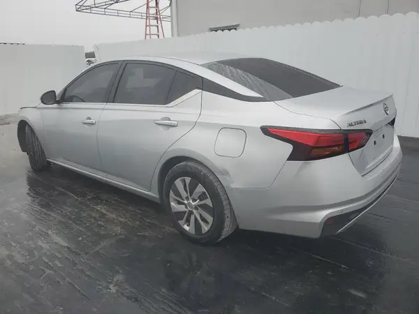 1N4BL4BV4PN387087 2023 NISSAN ALTIMA - Image 2