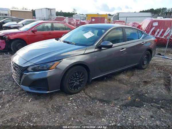 1N4BL4BV4PN399885 2023 NISSAN ALTIMA - Image 2
