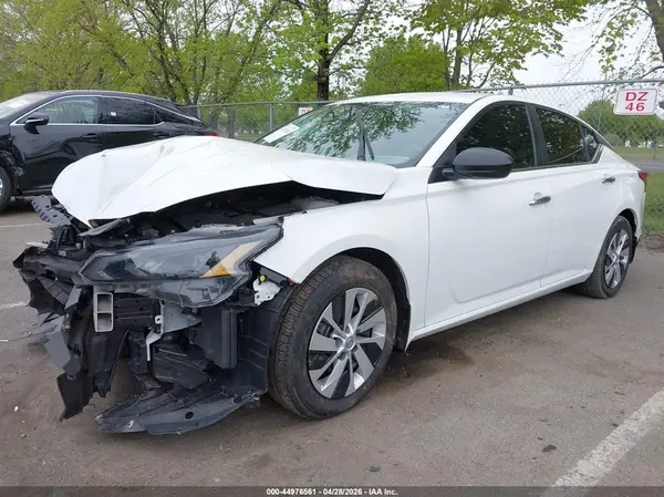 1N4BL4BV4RN316801 2024 NISSAN ALTIMA - Image 2