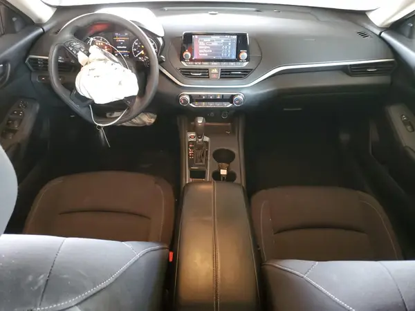 1N4BL4BV4RN320749 2024 NISSAN ALTIMA - Image 8