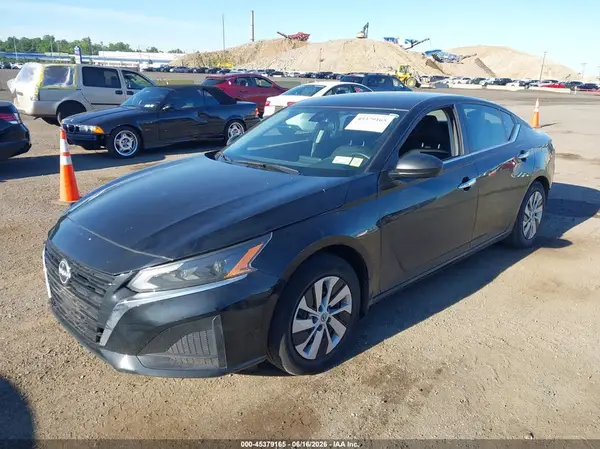 1N4BL4BV4RN328723 2024 NISSAN ALTIMA - Image 2