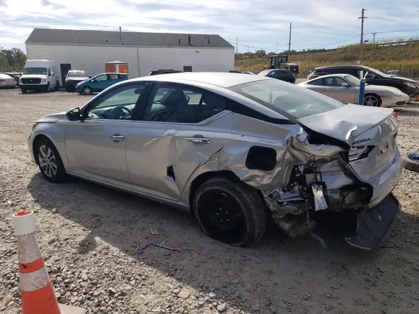 1N4BL4BV4RN347014 2024 NISSAN ALTIMA - Image 2