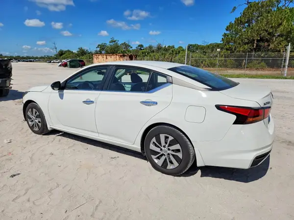 1N4BL4BV4RN354416 2024 NISSAN ALTIMA - Image 2