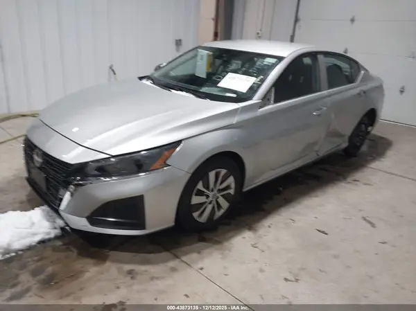 1N4BL4BV4RN363035 2024 NISSAN ALTIMA - Image 2